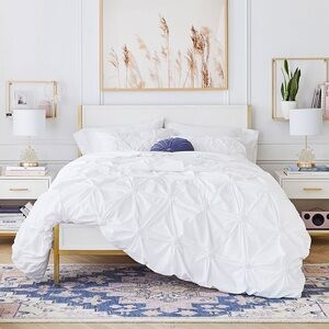Pottery Barn Teen Twin Size White Ruched Rosette Duvet Cover + Sham